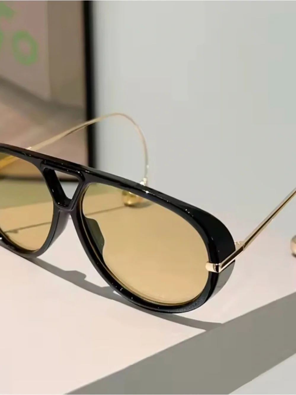 BOTTEGA VENETA STYLE Stylish Black Yellow Sunglasses DROP gold rare
